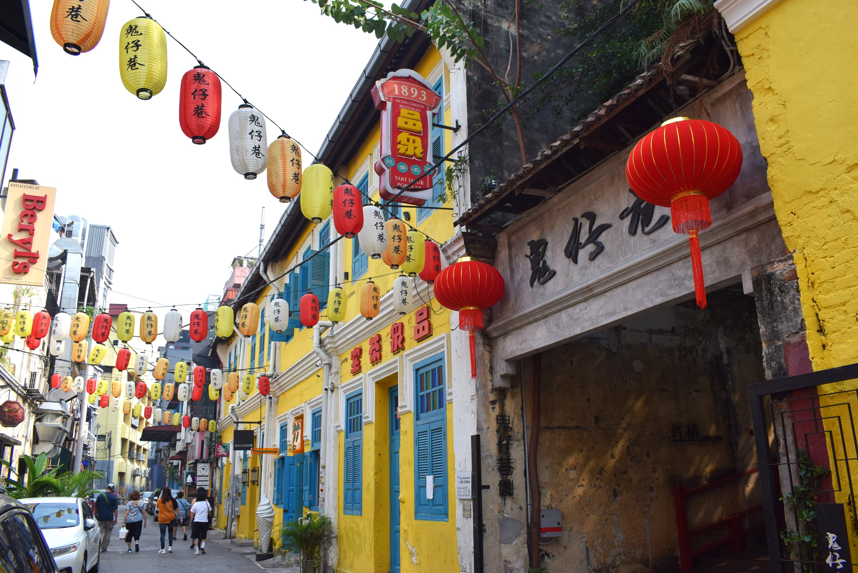 マレーシアらしさ全開の異文化が入り混じる街 寺院もカフェも混在する魅惑のチャイナタウン